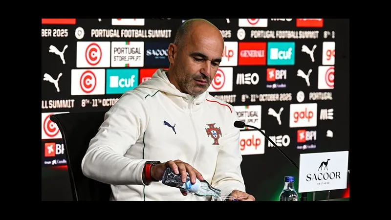 Cầu thủ U19 Đức với nỗ lực vượt qua sự áp đảo của cầu thủ U19 Na Uy trong trận đấu. Cầu thủ U19 Đức với nỗ lực vượt qua sự áp đảo của cầu thủ U19 Na Uy trong trận đấu.