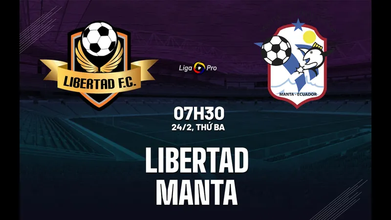 Cầu thủ Libertad và Manta tranh chấp bóng trước khán giả sôi động Cầu thủ Libertad và Manta tranh chấp bóng trước khán giả sôi động